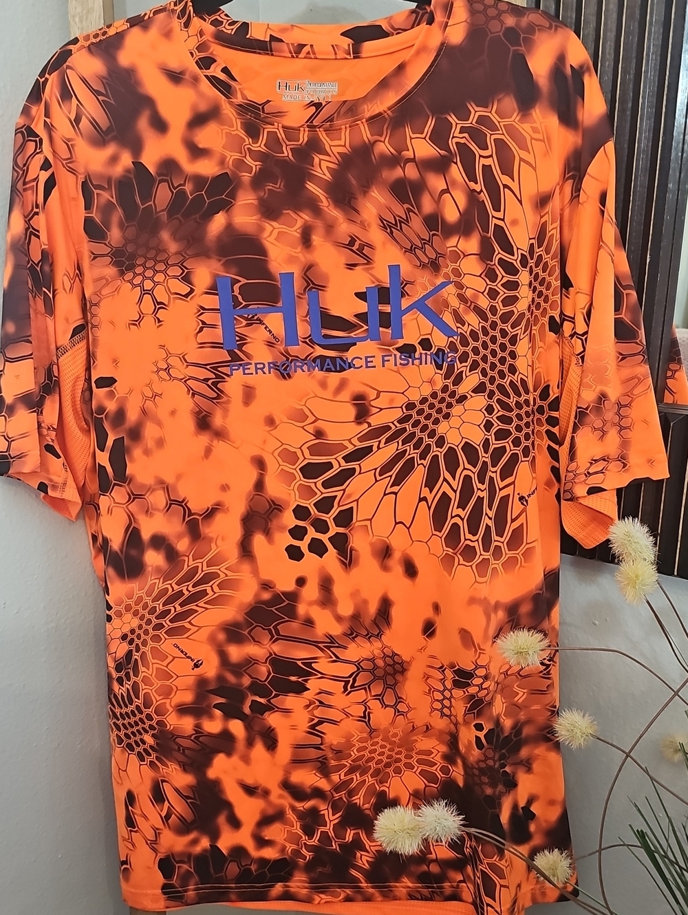 Huk Performance Fishing Men's In Striking Kryptek Inferno Camo Pattern